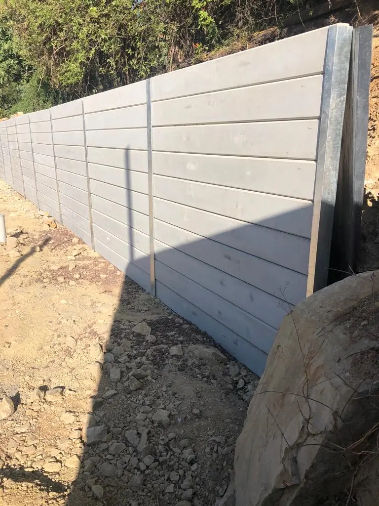 Concrete retaining walls in Narre Warren supporting a landscaped outdoor area